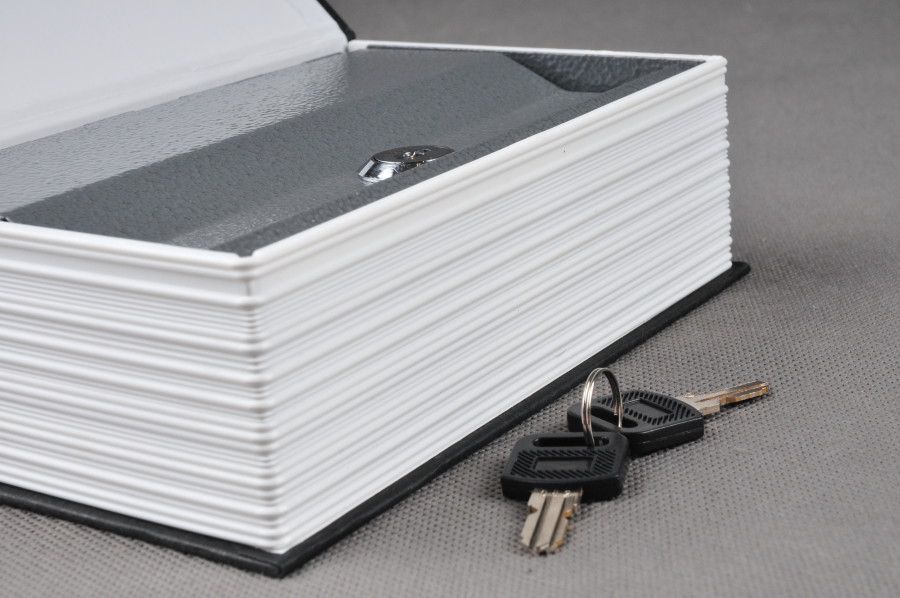 Trezor, pokladnička, kniha slovník 180x120x60mm černý