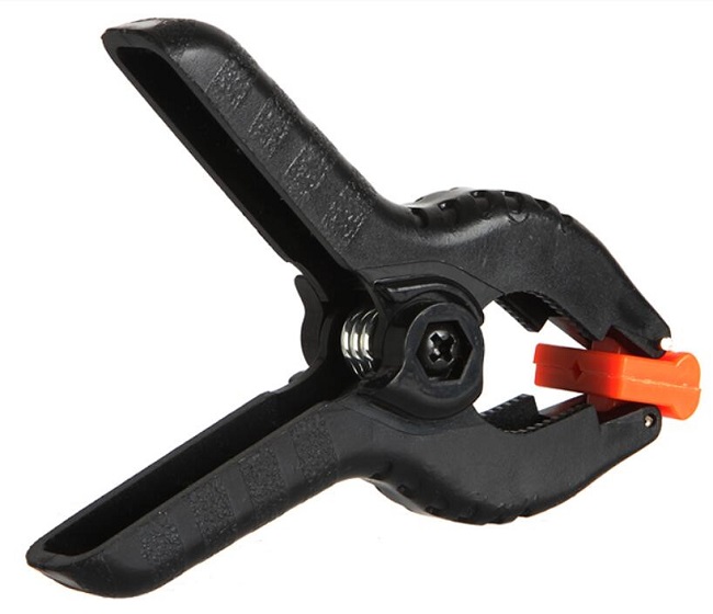 Plastová svěrka klipsa 156mm svorka 