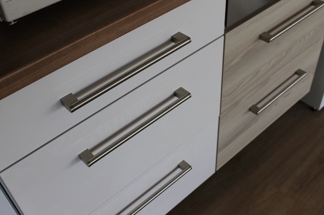 Nerezové madlo 261mm 14mm