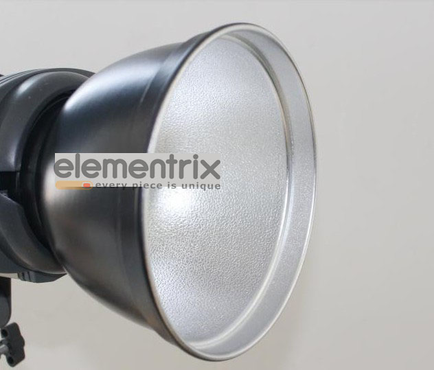 Reflektor  průměr 17,5cm, bajonet Bowens  2