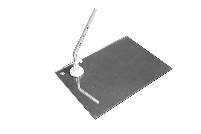 Skleněný podstavec pro figurínu set