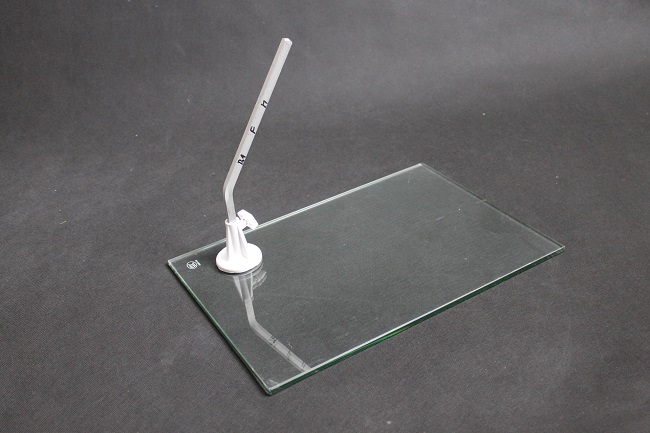 Skleněný podstavec pro figurínu set