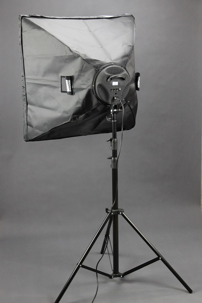 2. JAKOST 12g Softbox s lampou pro 7 žárovek 80x80cm  