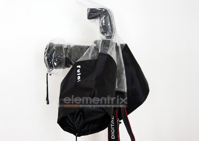 8sk 2.jakost Plaštěnka pro zrcadlovky s možností použití systémového blesku  