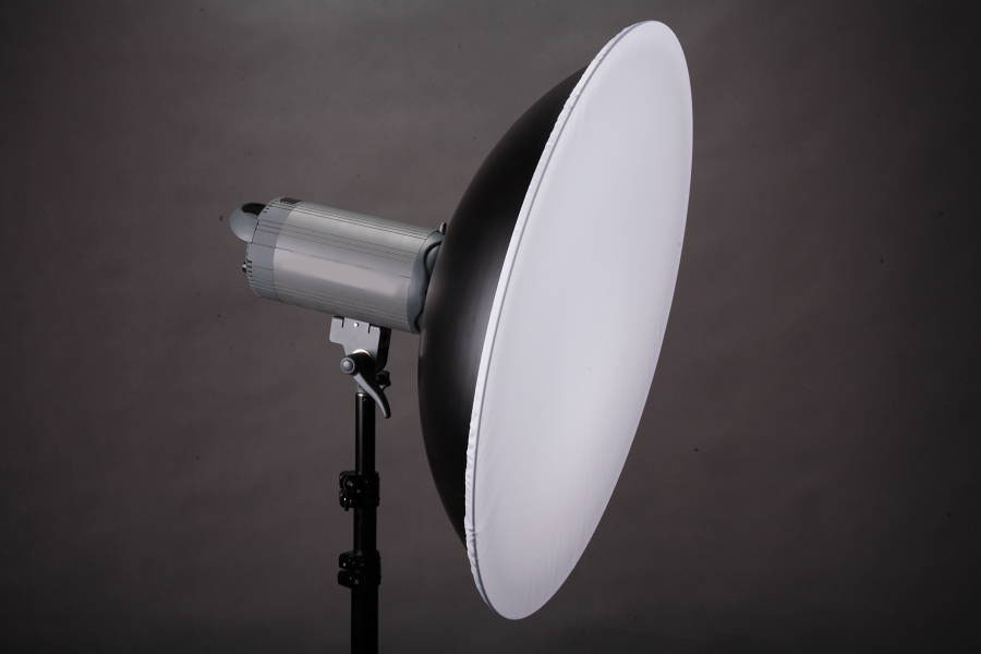 1cb 2.jakost Beauty dish s voštinou a difuzérem 70 cm stříbrný  
