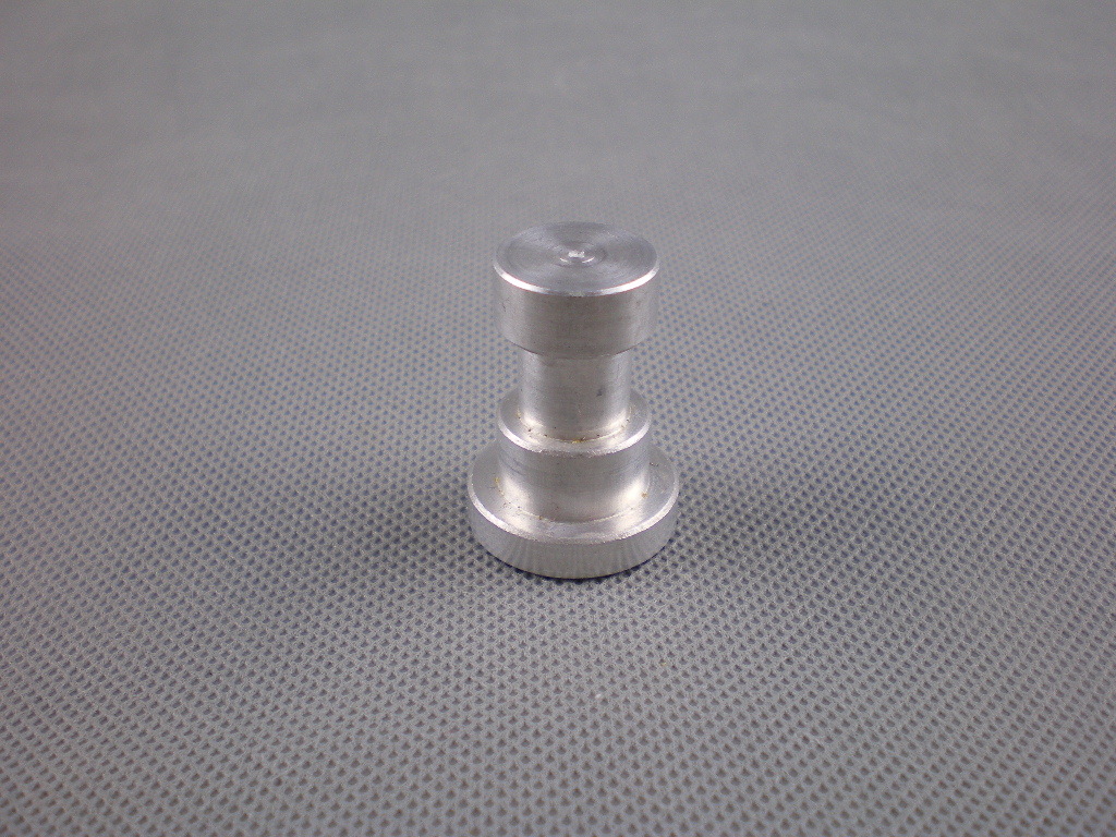 Stativový čep 5/8" se závity 1/4" a 3/8"  