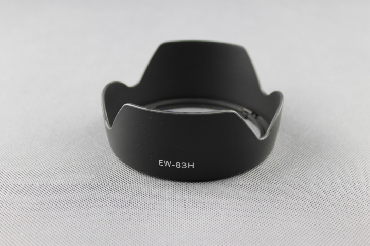 Sluneční clona EW-83H  pro Canon  