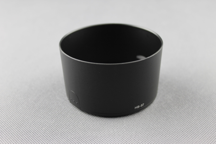 Sluneční clona  HB-57 pro Nikon  