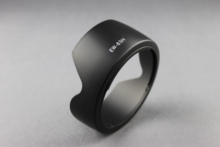 Sluneční clona EW-83H  pro Canon  