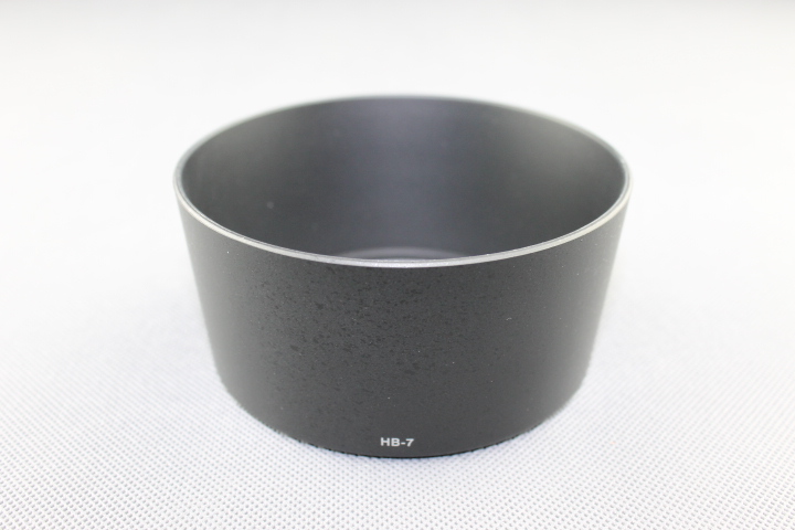 Sluneční clona  HB-7 pro Nikon  