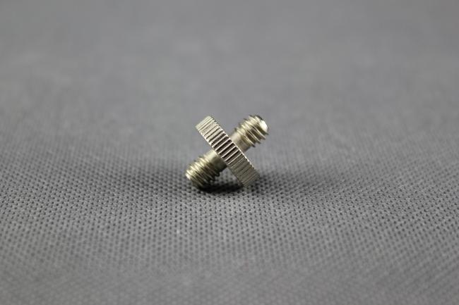 Spojovací stativový šroub 1/4"  