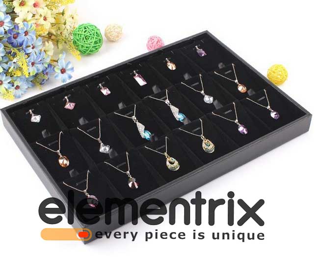 Plato na uložení, vystavení šperků PT3 černý samet 