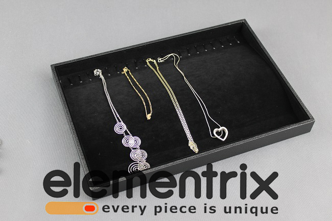 Plato na uložení, vystavení šperků PT9 černý samet  