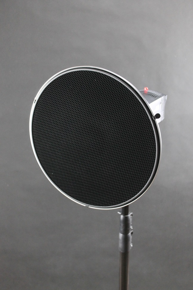 Stříbrný beauty dish 42cm s voštinou a difuzérem 1