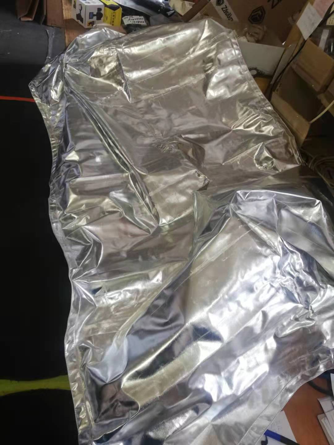 R13 Odrazoé plátno  90x180cm 2 v 1 zbílo stříbrné