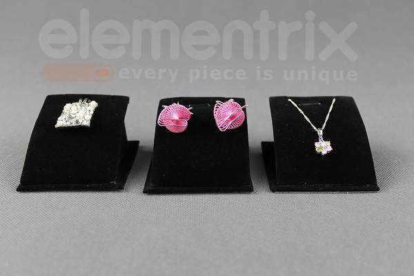 Stojánek na prstýnky, naušnice černý samet  