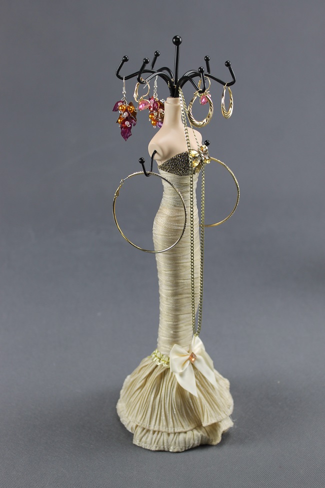 Stojánek na šperky, panenka PAN1  