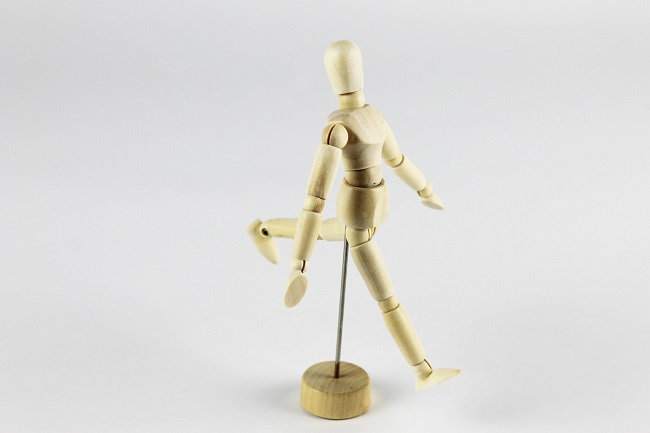 Dřevěný manekýn žena na podstavci 155mm