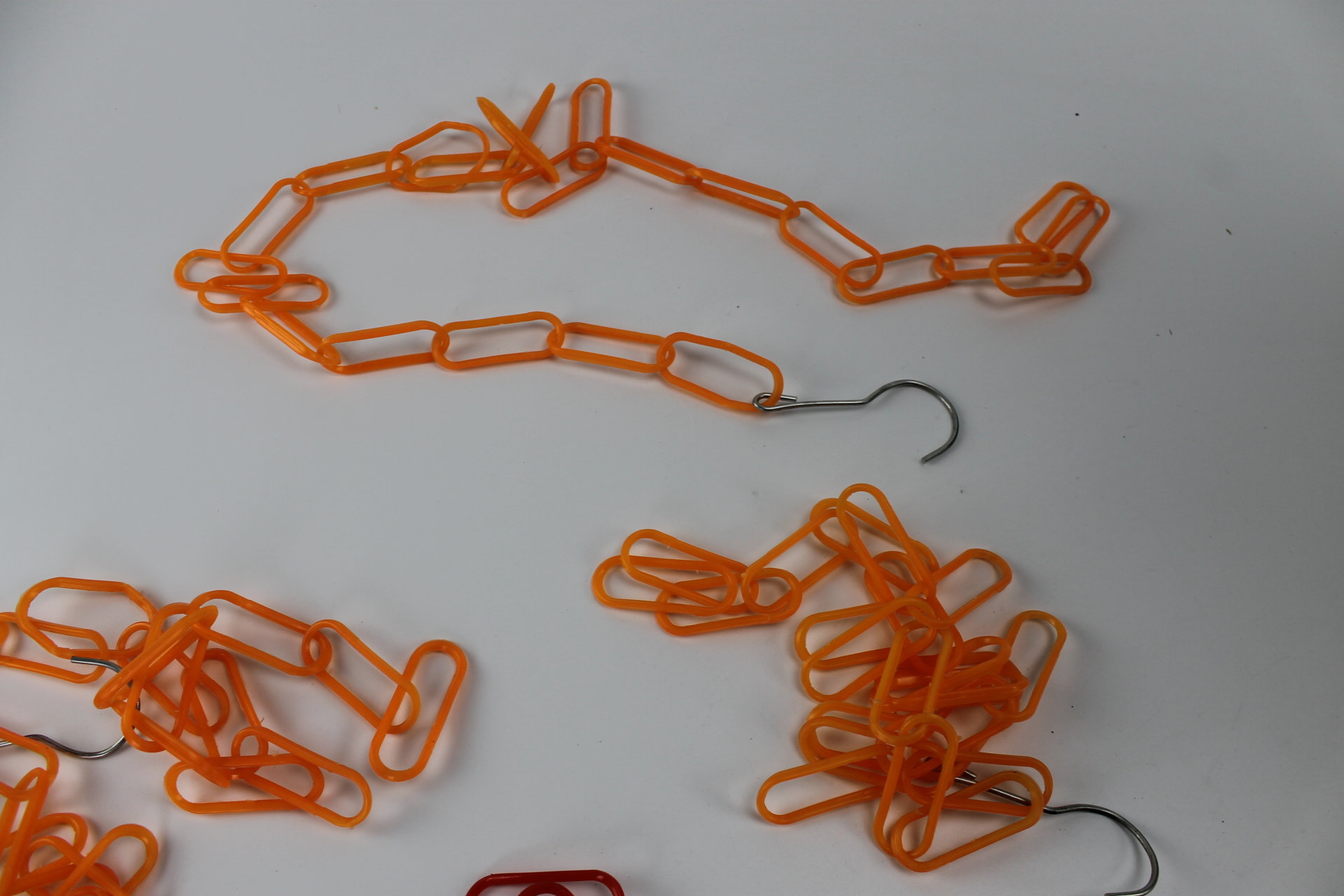 Řetěz s háčkem plast, 4x délka 1,3 metr