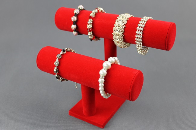 Stojánek, stojan, dekolt na náramky 2 patrový červený  