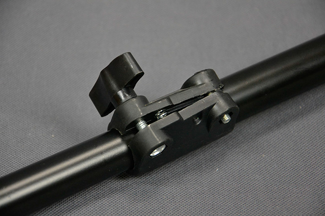 Stativová tyč s 2 hlavami  