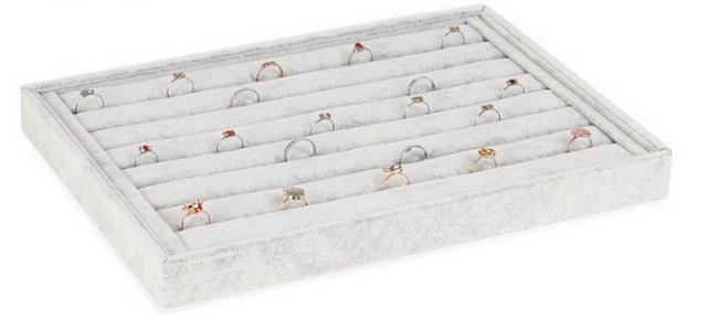 Plato na uložení, vystavení prstýnků PT12 šedý samet  