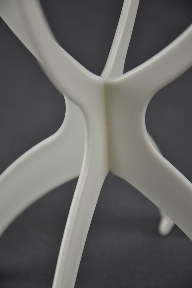 Stojánek na paruku, stojan na paruku bílý  