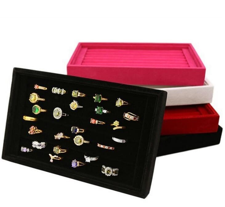 Stojánek, stojan, dekolt na prstýnky růžový hranol 22cm