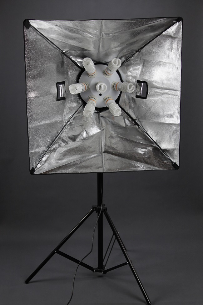 Softbox s lampou pro 7 žárovek 80x80cm  