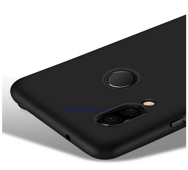 Huawei P20 Lite ochranný zadní kryt černý