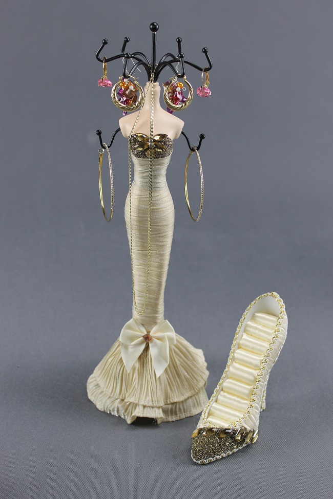 Stojánek na šperky, panenka PAN1  